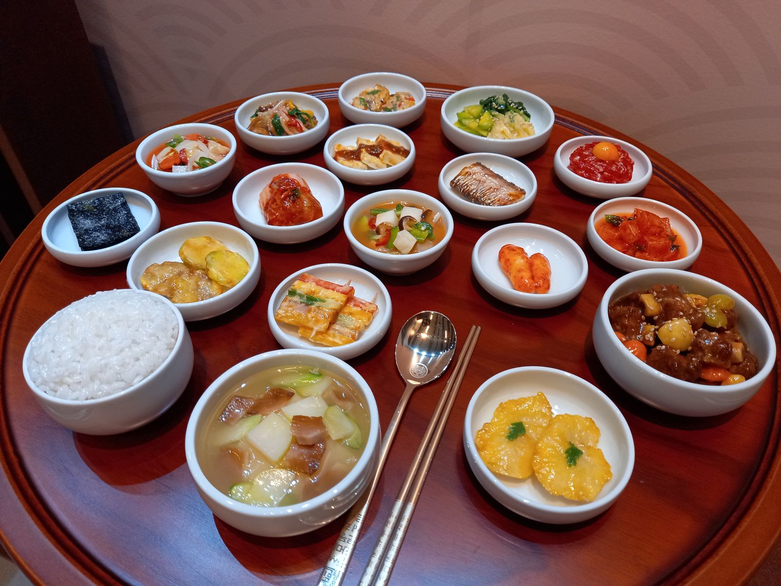 Mesa de refeição coreana.