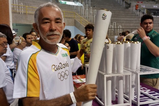 Guaraci conduziu a tocha olímpica em Mossoró/RN, durante a Olimpíada de 2016. Foto: Rede do Esporte