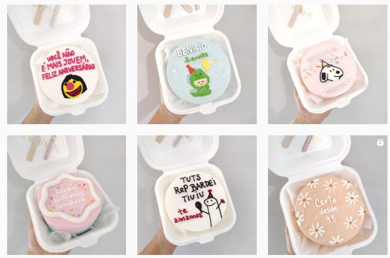 A confeitaria CakeBu expõe no Instagram o catálogo dos seus “bentinhos” – apelido que deu aos bentô cakes produzidos. (Reprodução: @cakebu_ - Instagram).