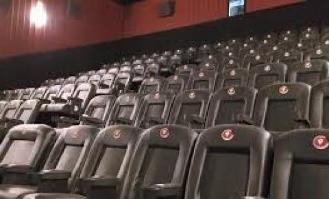 Apenas 8% das salas de cinema no Brasil contam com recursos de acessibilidade