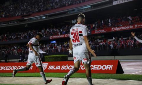 São Paulo supera o Corinthians e encerra série negativa