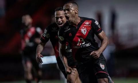 Com gols de  Igor Cariús e Maroln Freitas, Atlético Goianiense vence Grêmio