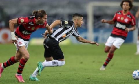 Flamengo enfrenta Atlético-MG em jogo decisivo do Brasileirão