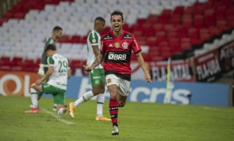 Flamengo visita Chapecoense ainda de olho no título