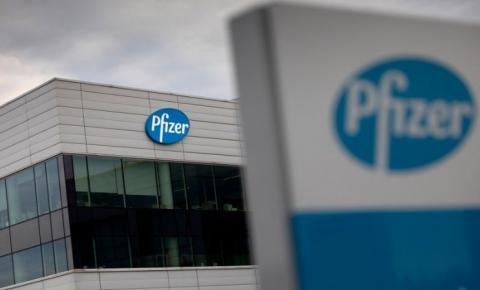 Pfizer anuncia pílula para tratar covid-19 e países já negociam o medicamento