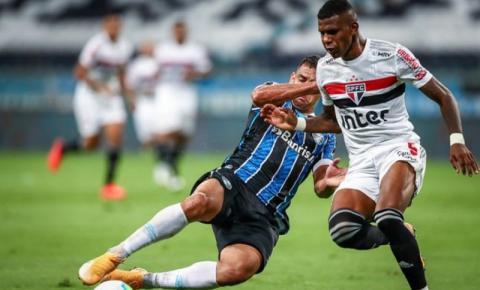 Grêmio recebe o São Paulo em jogo que pode selar seu rebaixamento 